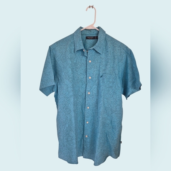 Men’s Nautica Short Sleeve Button Down Man's Shirt Sz M Floral - Picture 1 of 5
